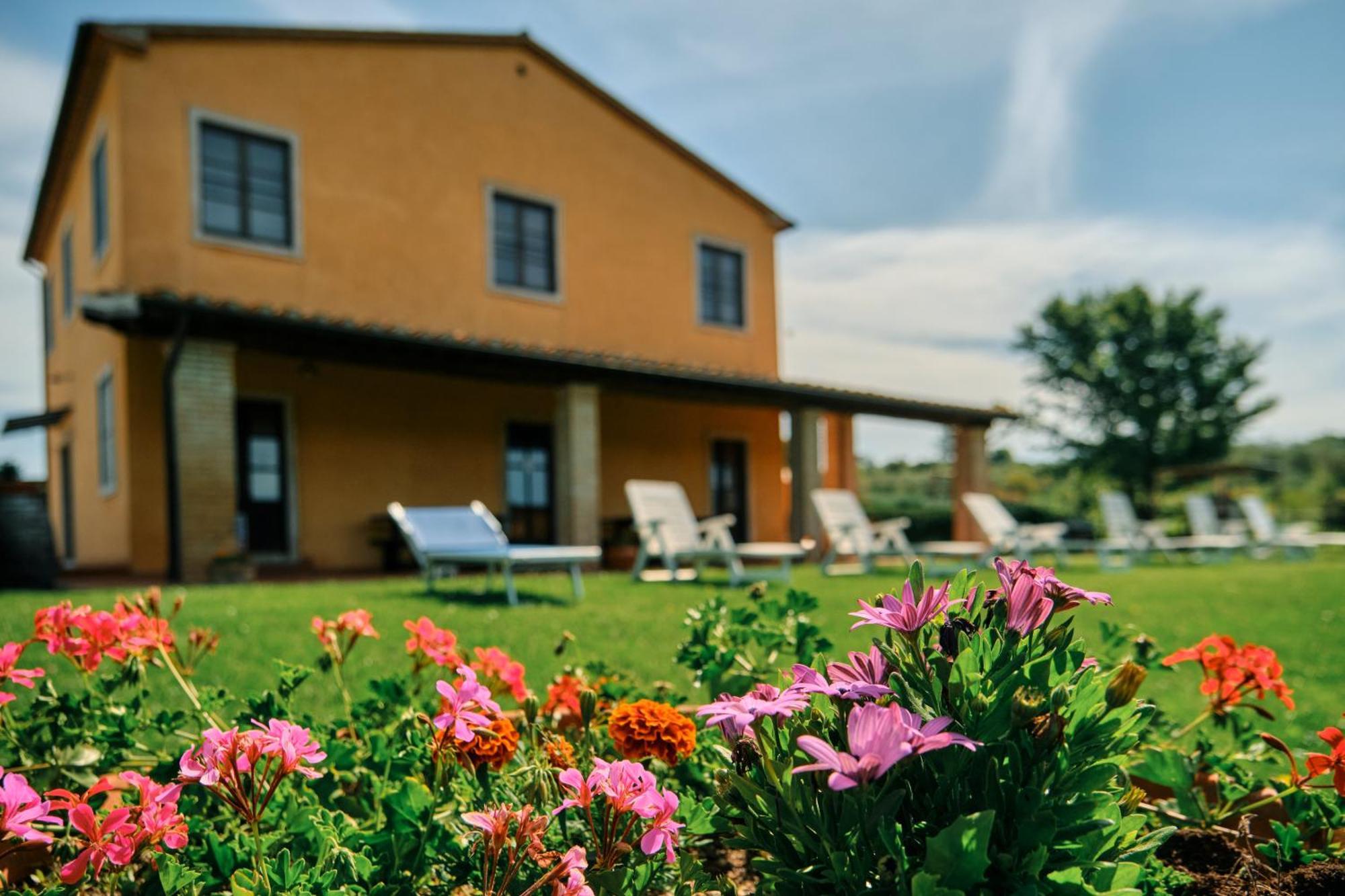 8380 Agriturismo Il Saragiolo Manciano Eksteriør billede