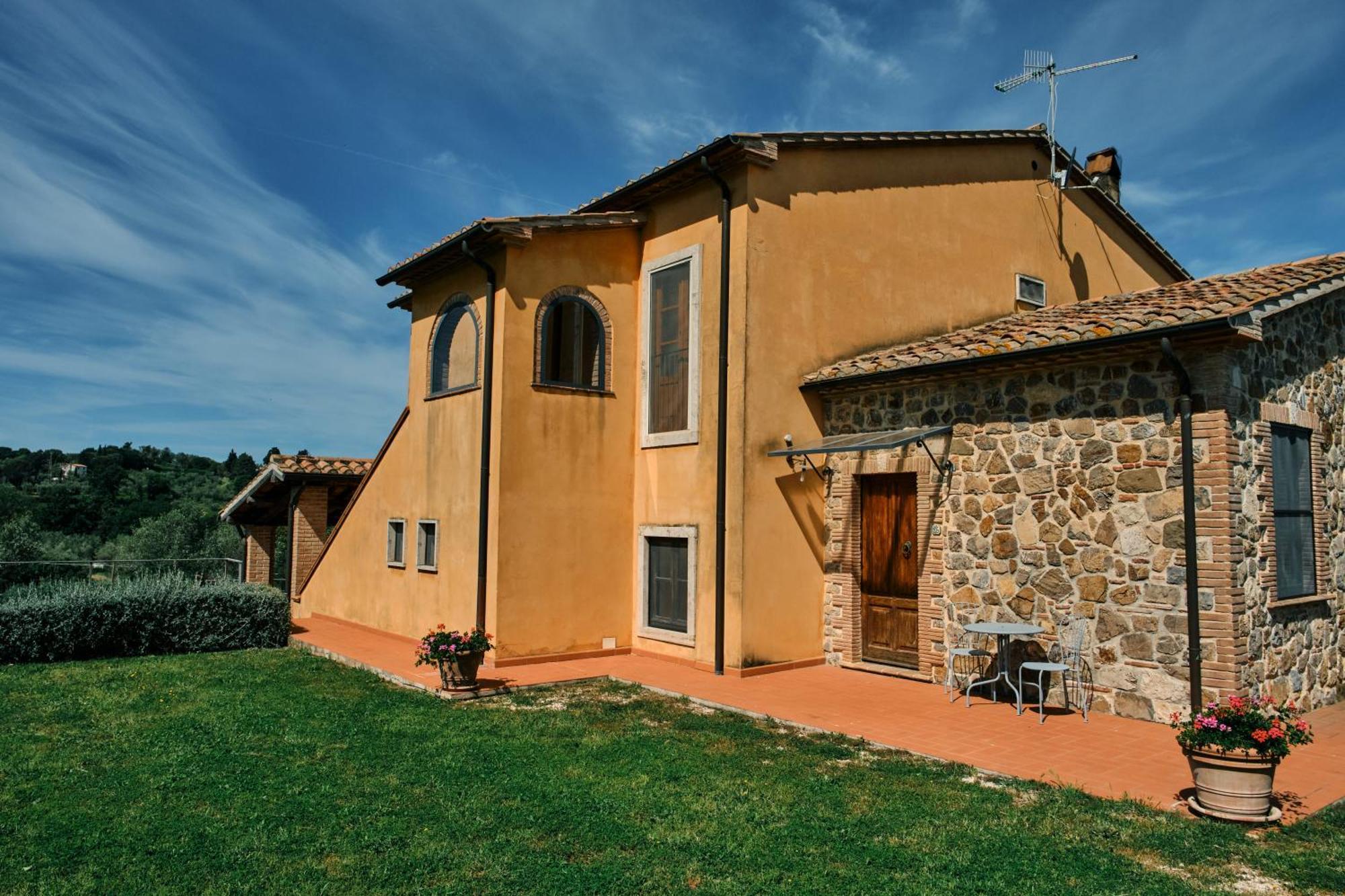 8380 Agriturismo Il Saragiolo Manciano Eksteriør billede