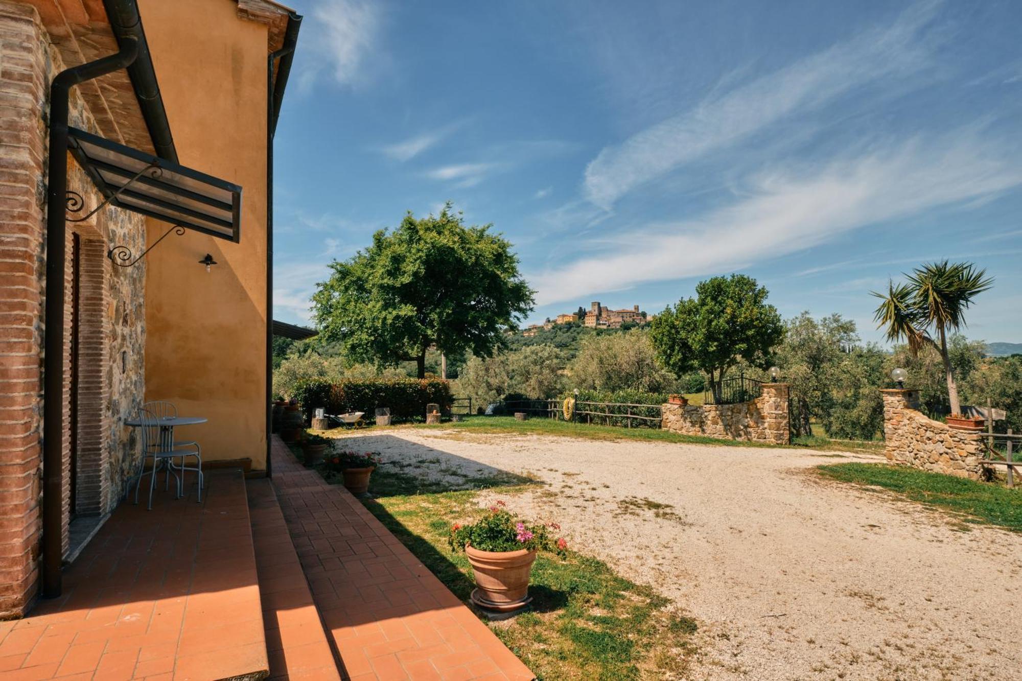 8380 Agriturismo Il Saragiolo Manciano Eksteriør billede