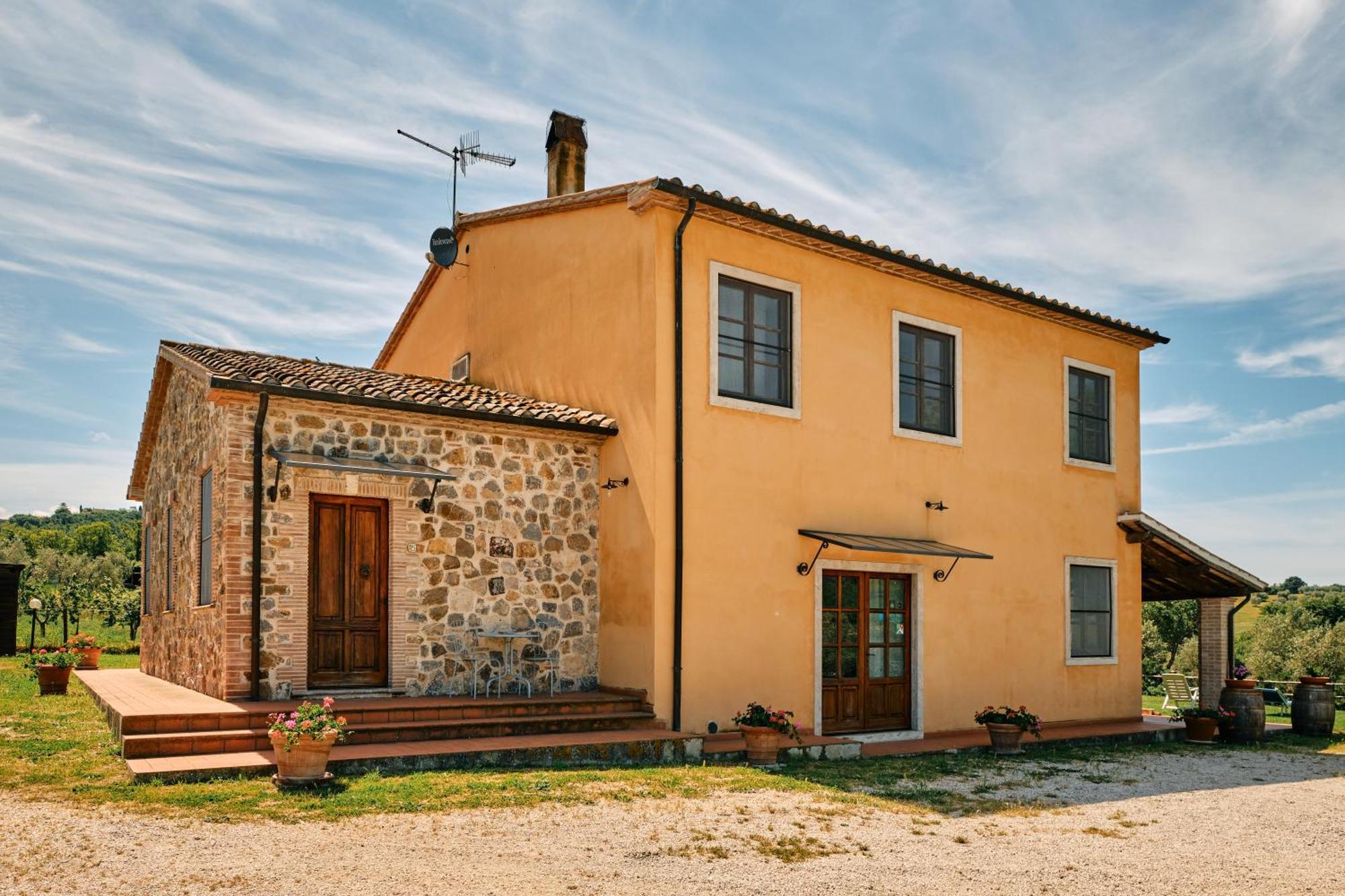 8380 Agriturismo Il Saragiolo Manciano Eksteriør billede