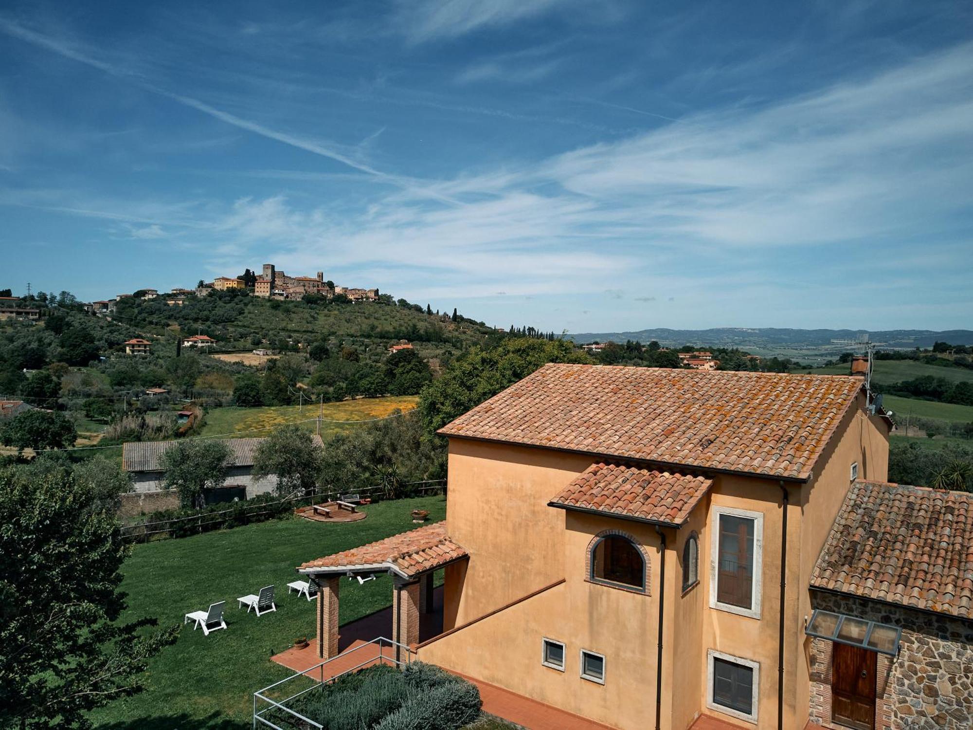 8380 Agriturismo Il Saragiolo Manciano Eksteriør billede