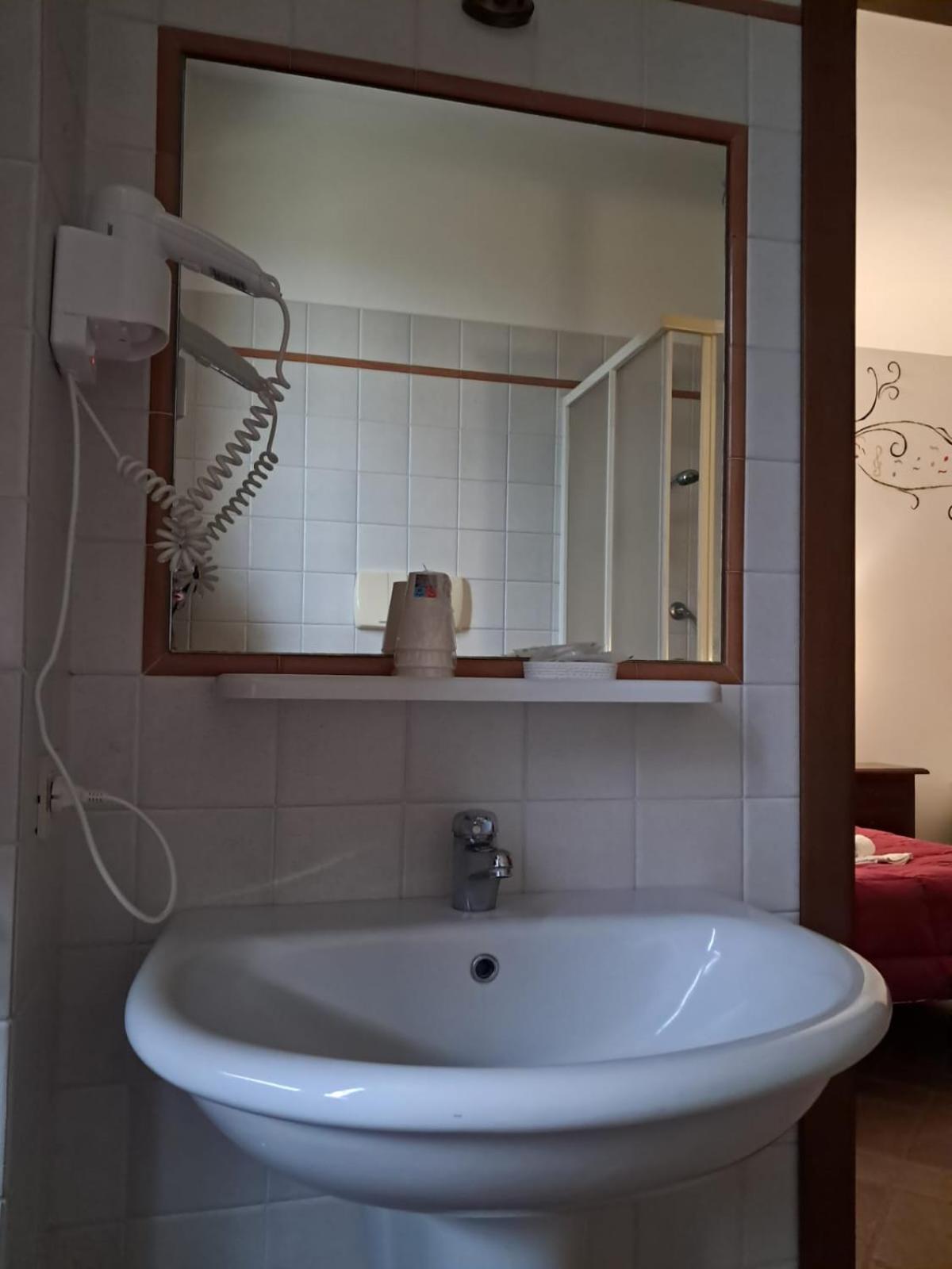 8380 Agriturismo Il Saragiolo Manciano Eksteriør billede